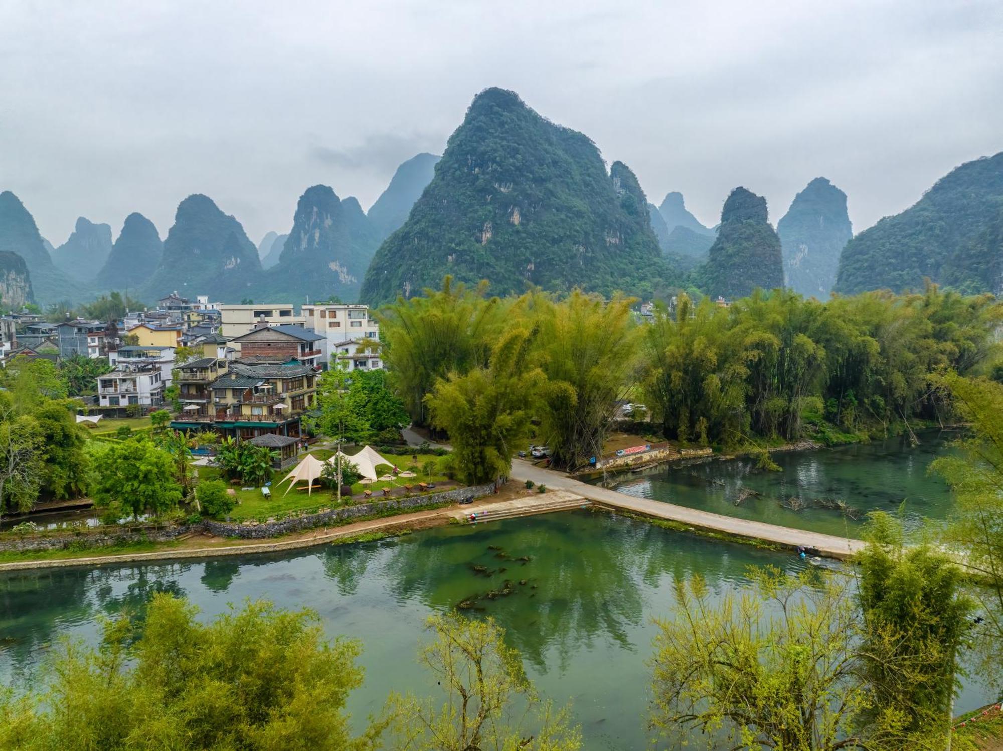 Moondance Boutique Resort Yangshuo Exterior foto