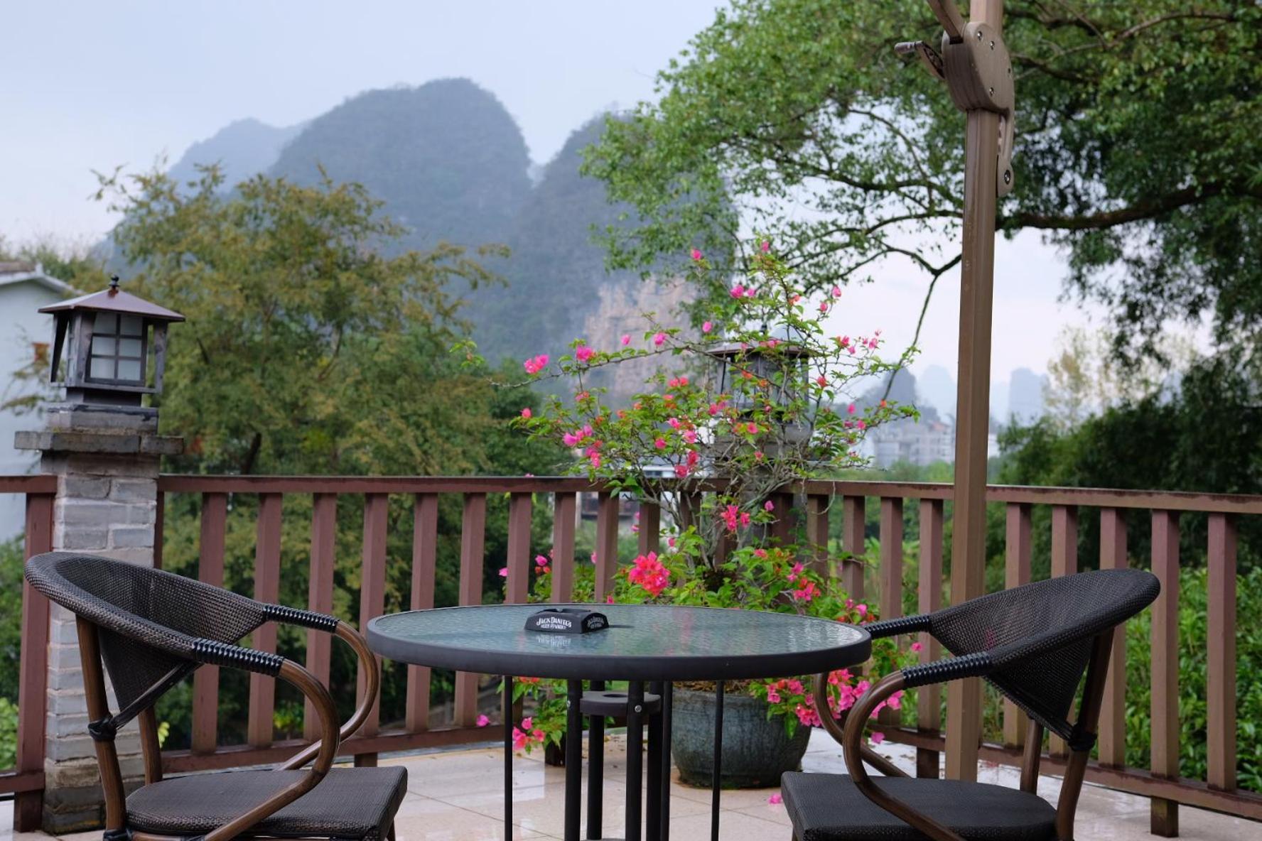 Moondance Boutique Resort Yangshuo Exterior foto