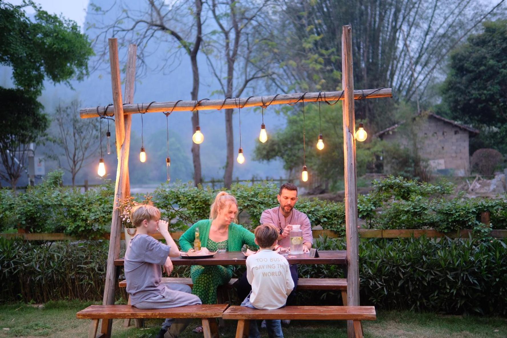 Moondance Boutique Resort Yangshuo Exterior foto